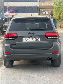 جیپ گراند شیرۆکی